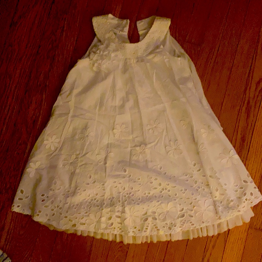 Girls white dress size 6